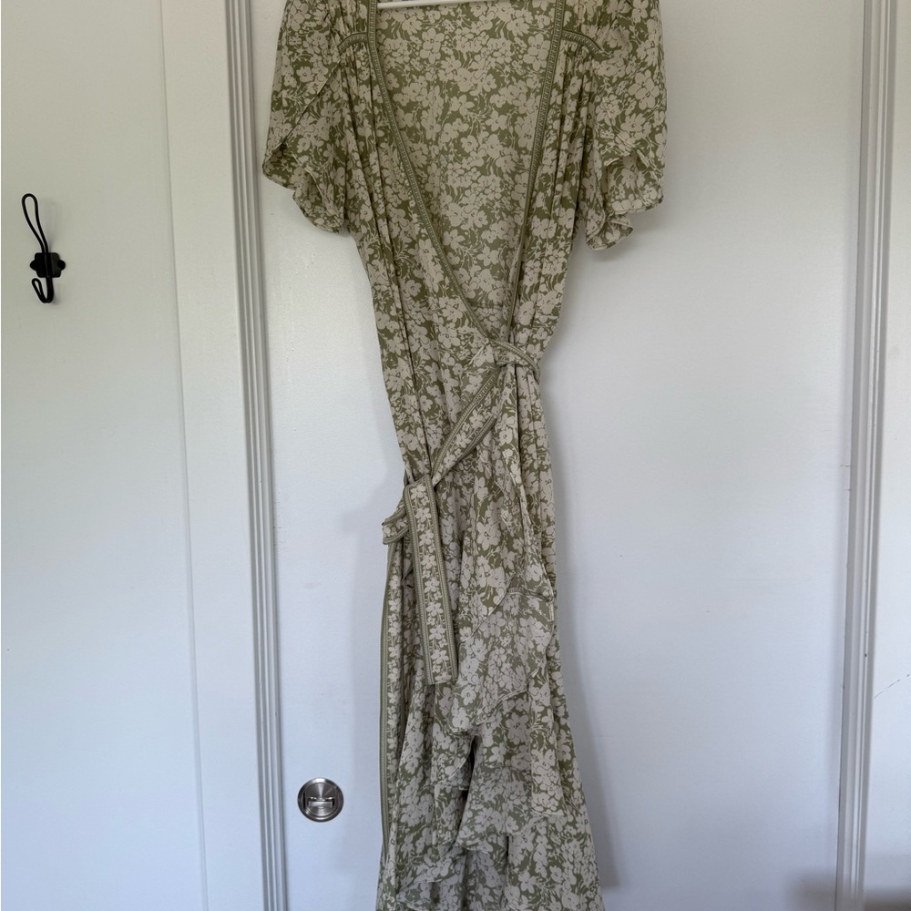 Max Studio Tan and Cream Wrap Maxi Dress with Flutter Sleeves